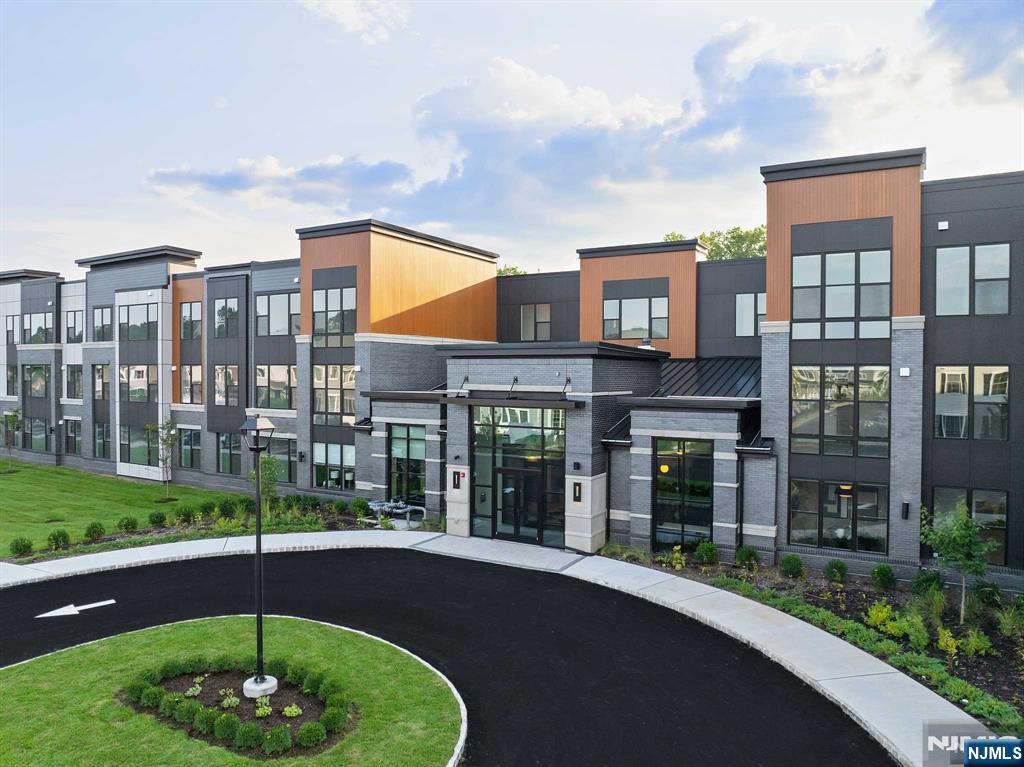 18 Park Avenue,Old Tappan, NJ 07675