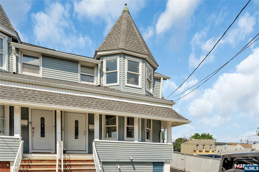 425 Hancock Place,Fairview, NJ 07022