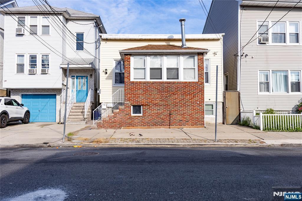 622 9th Street,Newark, NJ 07107