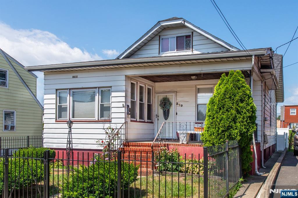 370 24th ,Paterson, NJ 07514