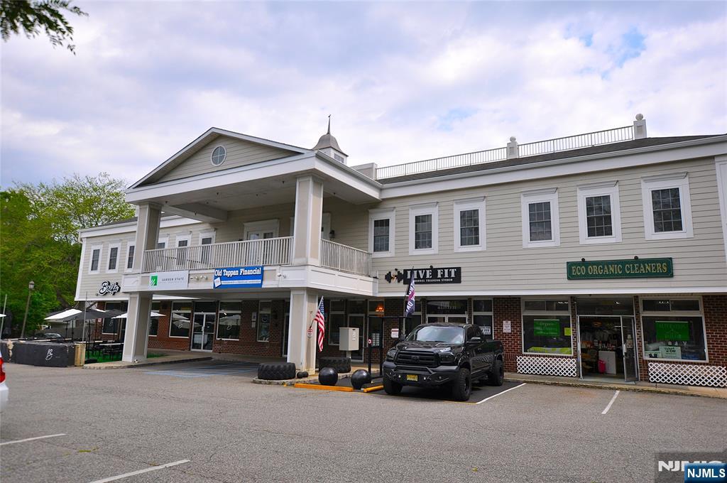 183 Old Tappan Road,Old Tappan, NJ 07675