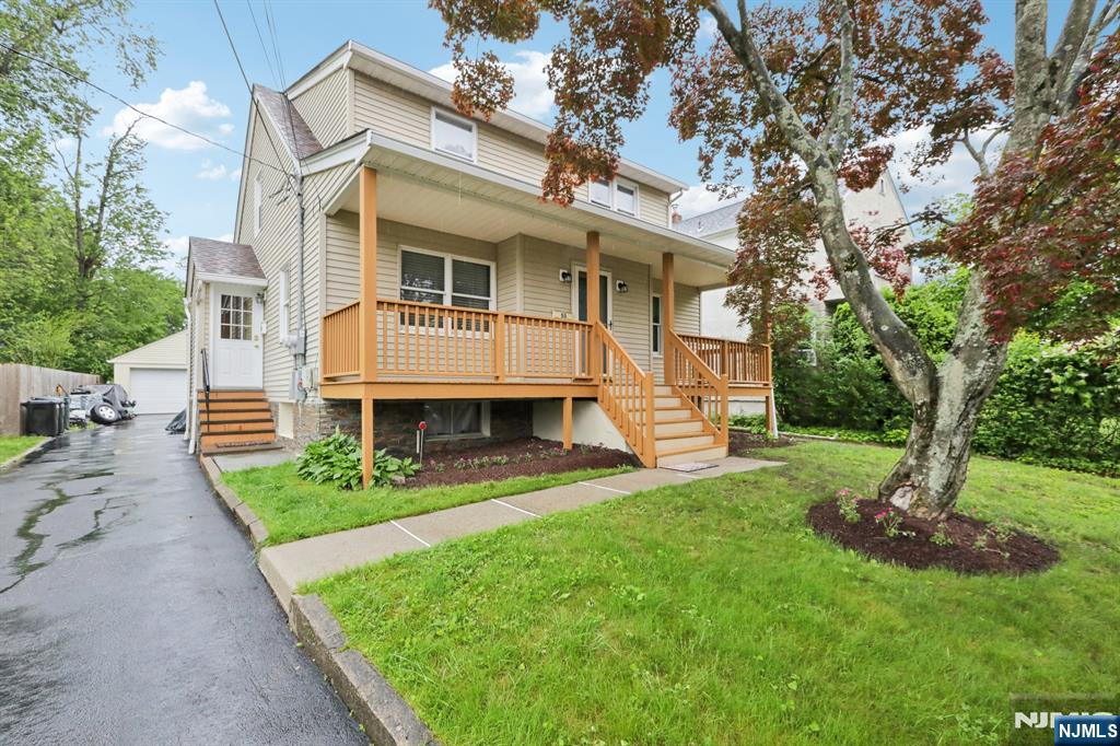 55 Harrison Avenue,Waldwick, NJ 07463