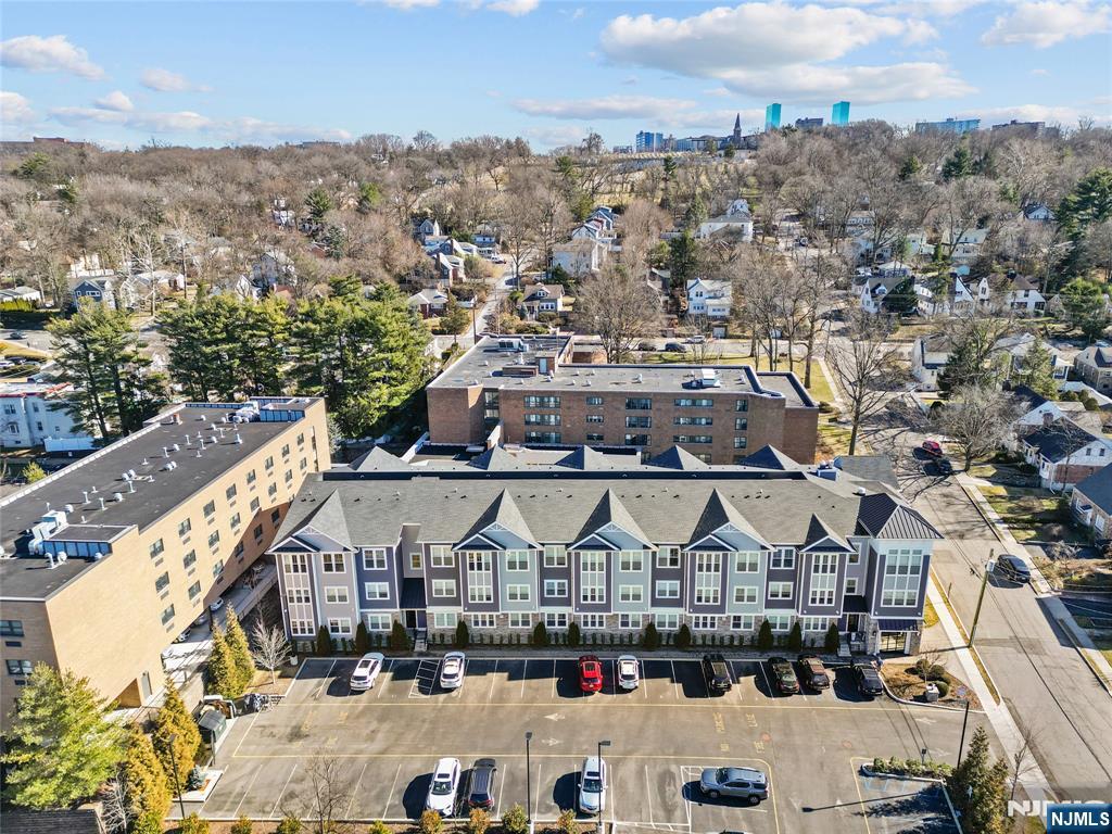 313 Woodland Place,Leonia, NJ 07605