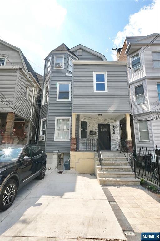 184 11th Street,Newark, NJ 07107