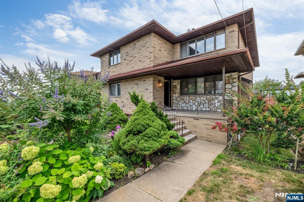 421 7th Street,Palisades Park, NJ 07650