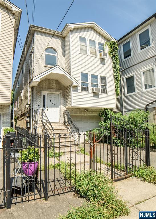 629 18th Street,Newark, NJ 07103