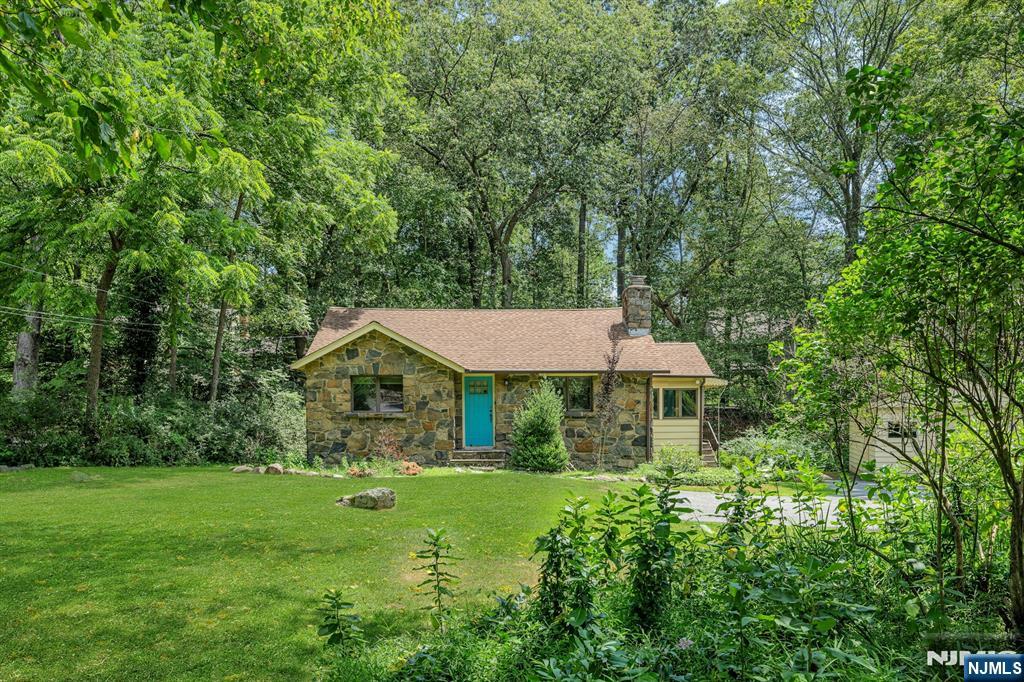 8 Virginia Road,Montville Township, NJ 07045