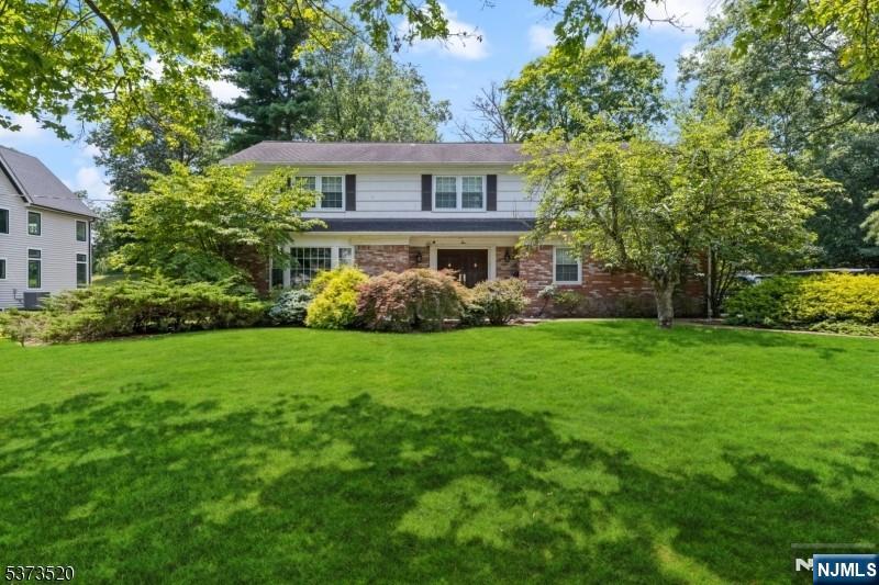 5 Torrence Drive,Livingston, NJ 07039