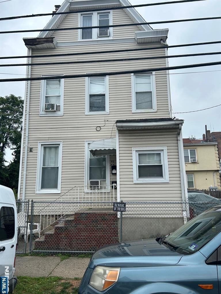 93 Bloomfield Avenue,Paterson, NJ 07503