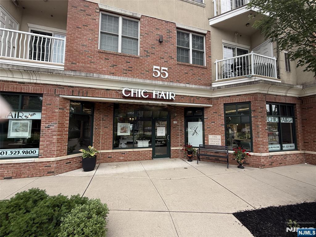 55 Emerson Plaza,Emerson, NJ 07630