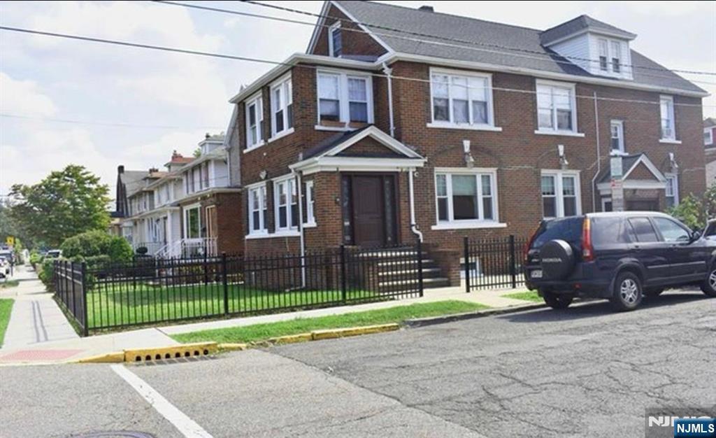 915 80th Street,North Bergen, NJ 07047