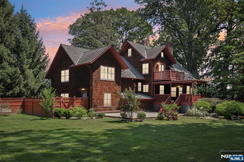447 Summit Avenue,Oradell, NJ 07649