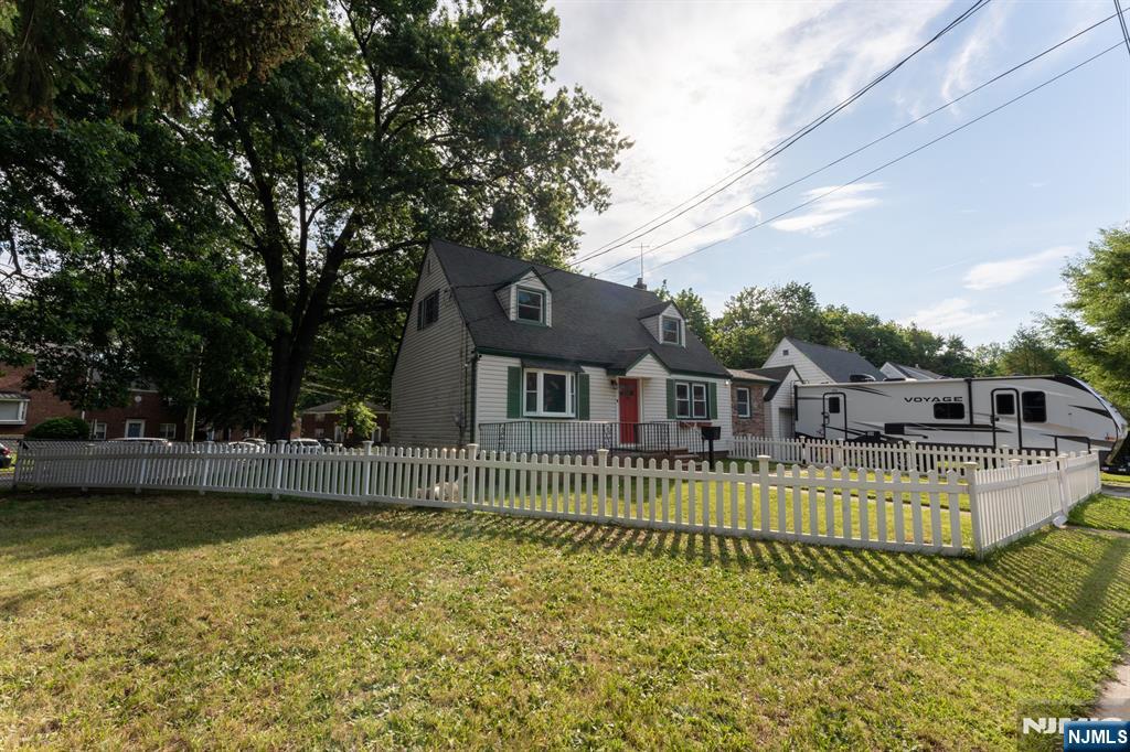 155 Liberty Road,Teaneck, NJ 07666