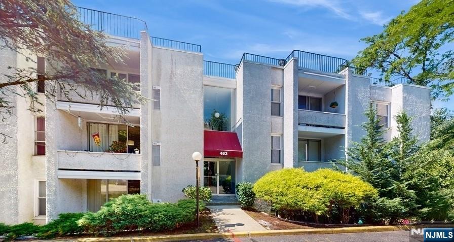 462 River Road,Nutley, NJ 07110