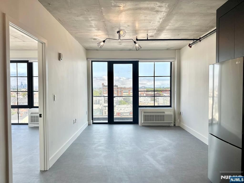 65 McWhorter Street,Newark, NJ 07105