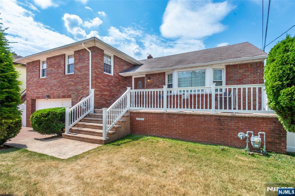 22 Mount Pleasant ,Woodland Park, NJ 07424