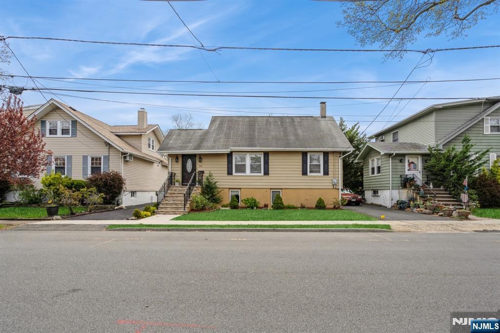 512 Russell ,Ridgefield, NJ 07657