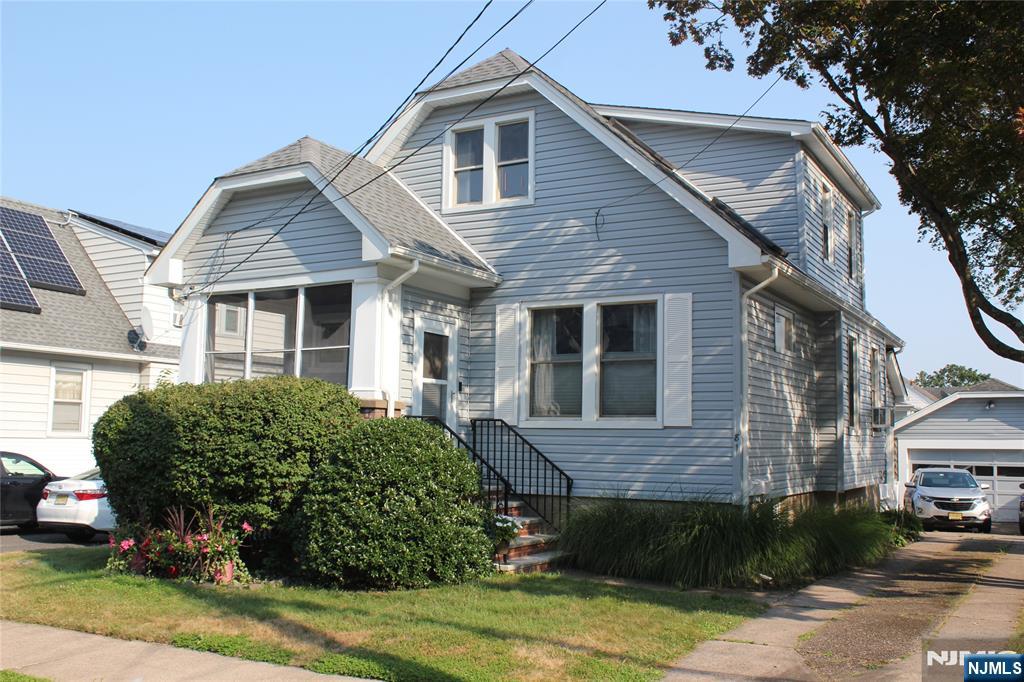 81 Savoy Place,Prospect Park, NJ 07508