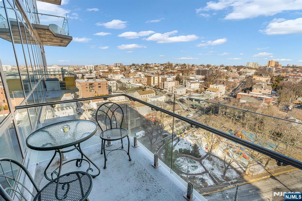 320 Adolphus Avenue,Cliffside Park, NJ 07010