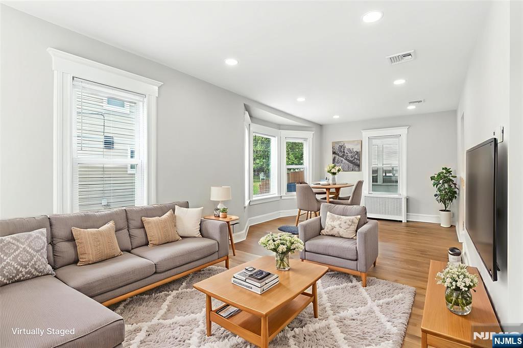 45 Oakridge Road,West Orange, NJ 07052