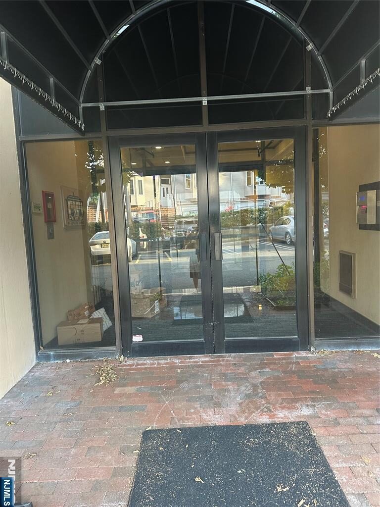 200 Division ,Cliffside Park, NJ 07010