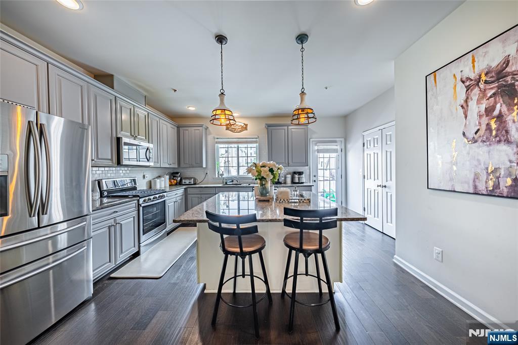 68 Wesmont Drive,Wood Ridge, NJ 07075