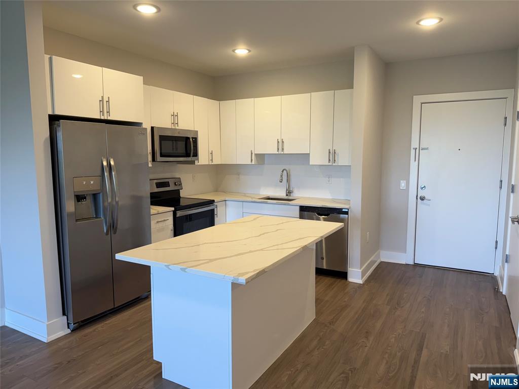 1685 Bergen Boulevard,Fort Lee, NJ 07024