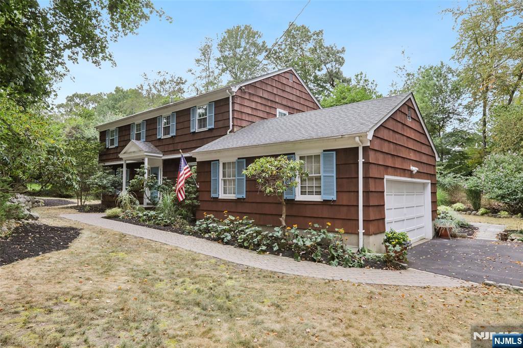 684 High Mountain Road,Franklin Lakes, NJ 07417