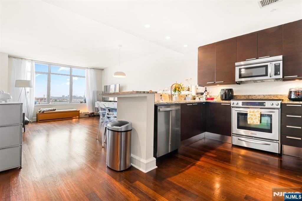 8100 River Road,North Bergen, NJ 07047