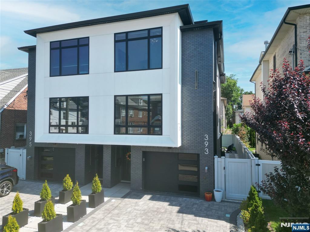 393 Lincoln Avenue,Cliffside Park, NJ 07010
