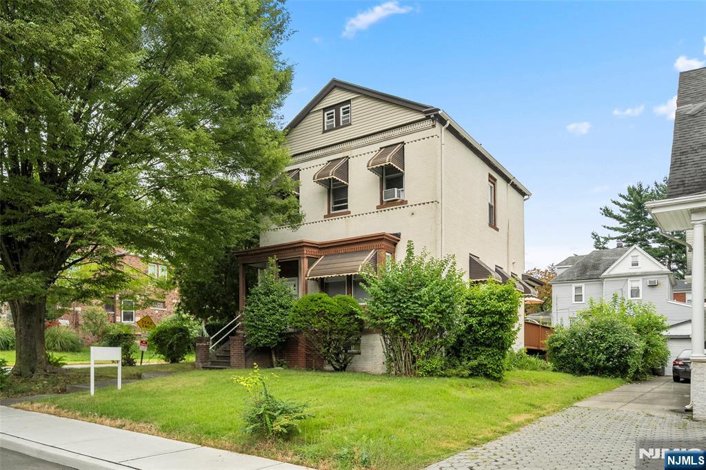 455 Broad Avenue,Leonia, NJ 07605