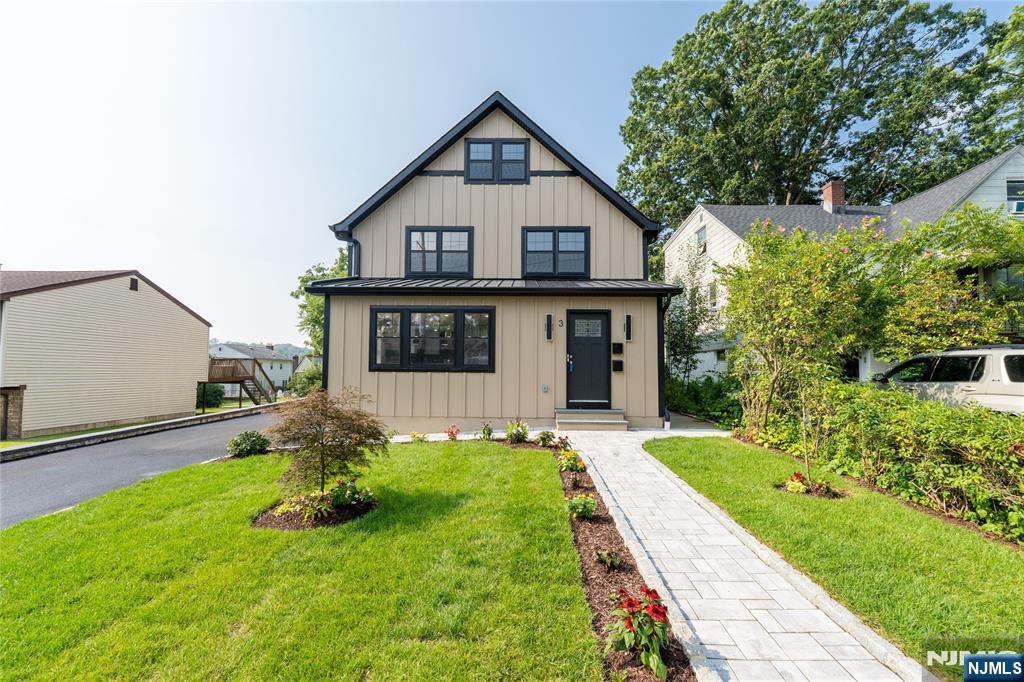 3 Mount Vernon Avenue,West Orange, NJ 07052