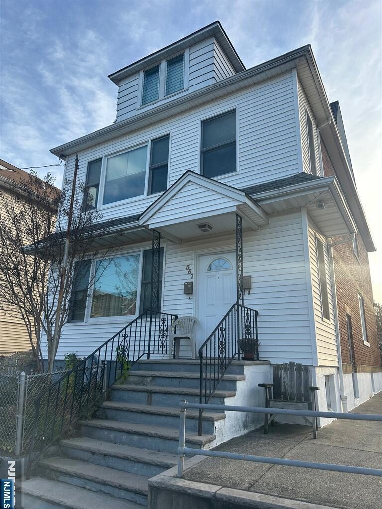 557 Gregory Avenue,Passaic, NJ 07055
