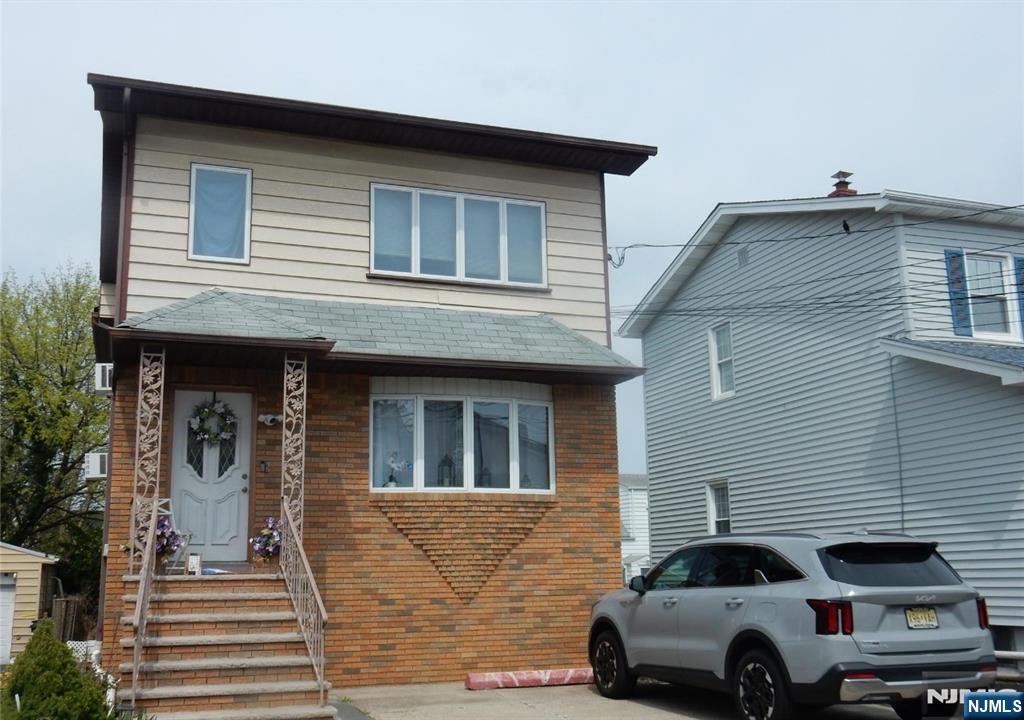 21 Pine Street,Lodi, NJ 07644