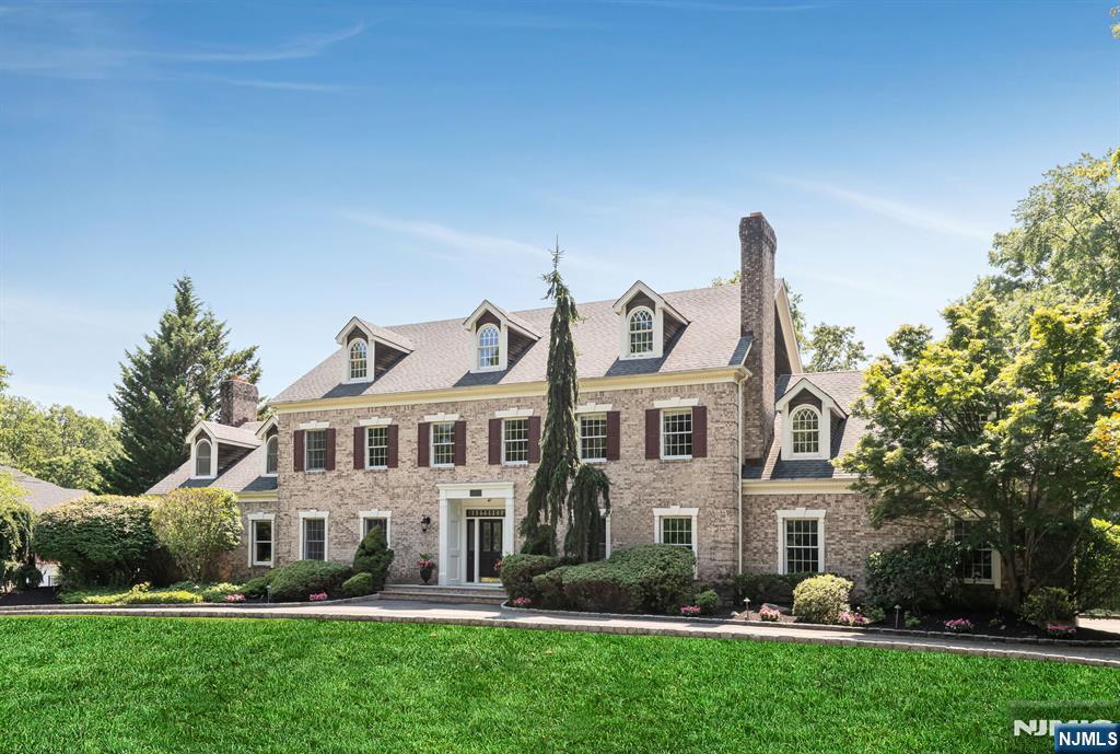 18 Autumn Court,Upper Saddle River, NJ 07458