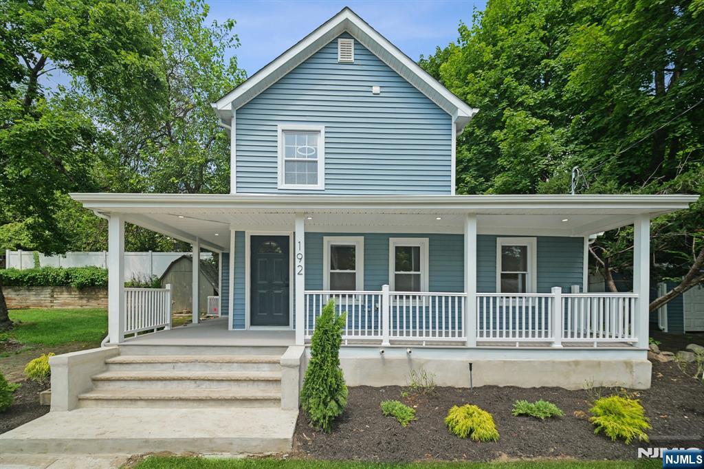 192 Pascack Road,Park Ridge, NJ 07656