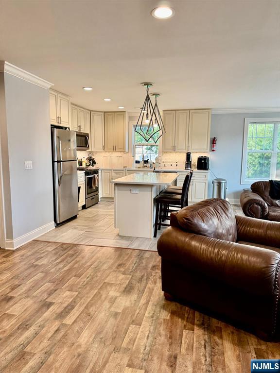 10 William Street,Wallington, NJ 07057