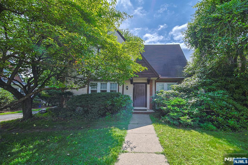 351 Closter Dock Road,Closter, NJ 07624