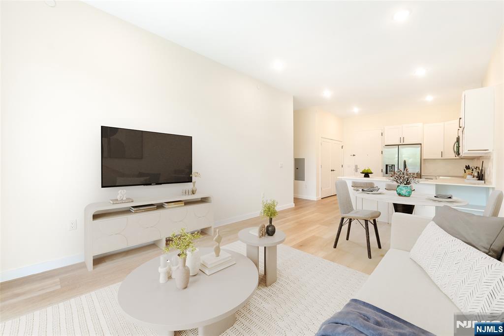 51 Queen Anne Road,Bogota, NJ 07603