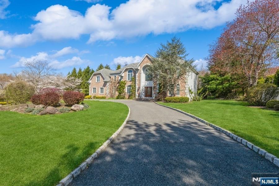 6 Lone Cedar Way,Old Tappan, NJ 07675