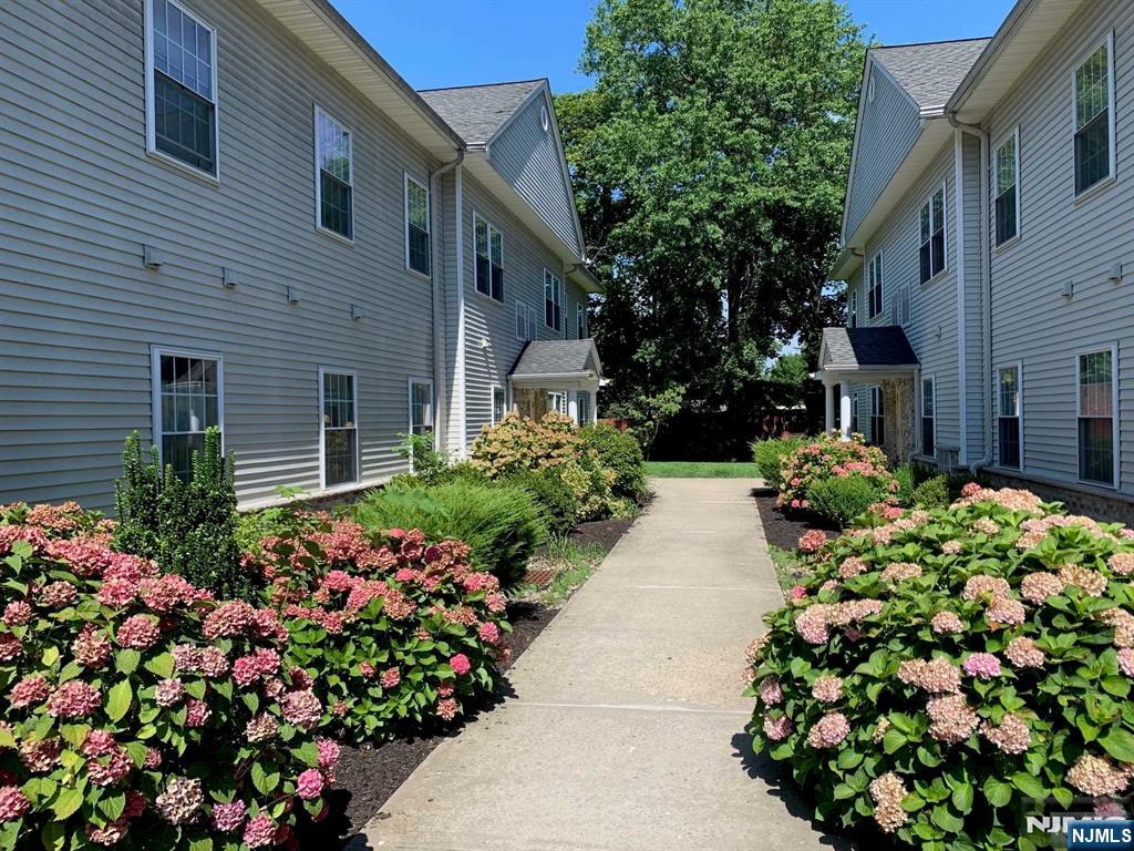 47-53 Central Avenue,Rochelle Park, NJ 07662