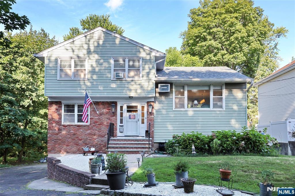 314 Hirschfeld Place,New Milford, NJ 07646