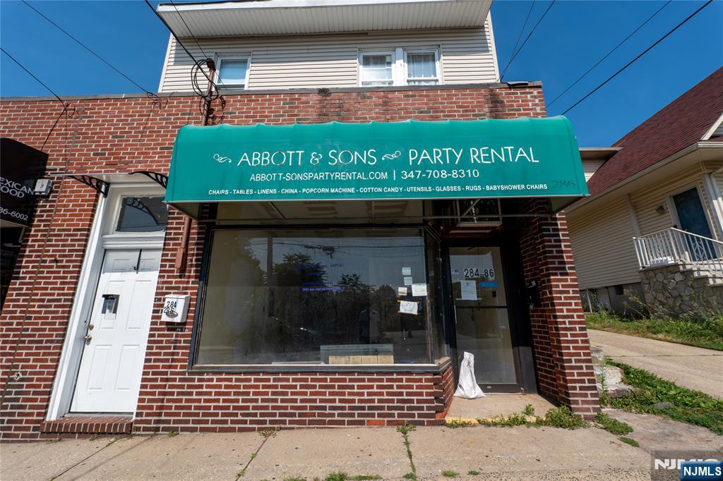 286 Queen Anne Road,Teaneck, NJ 07666