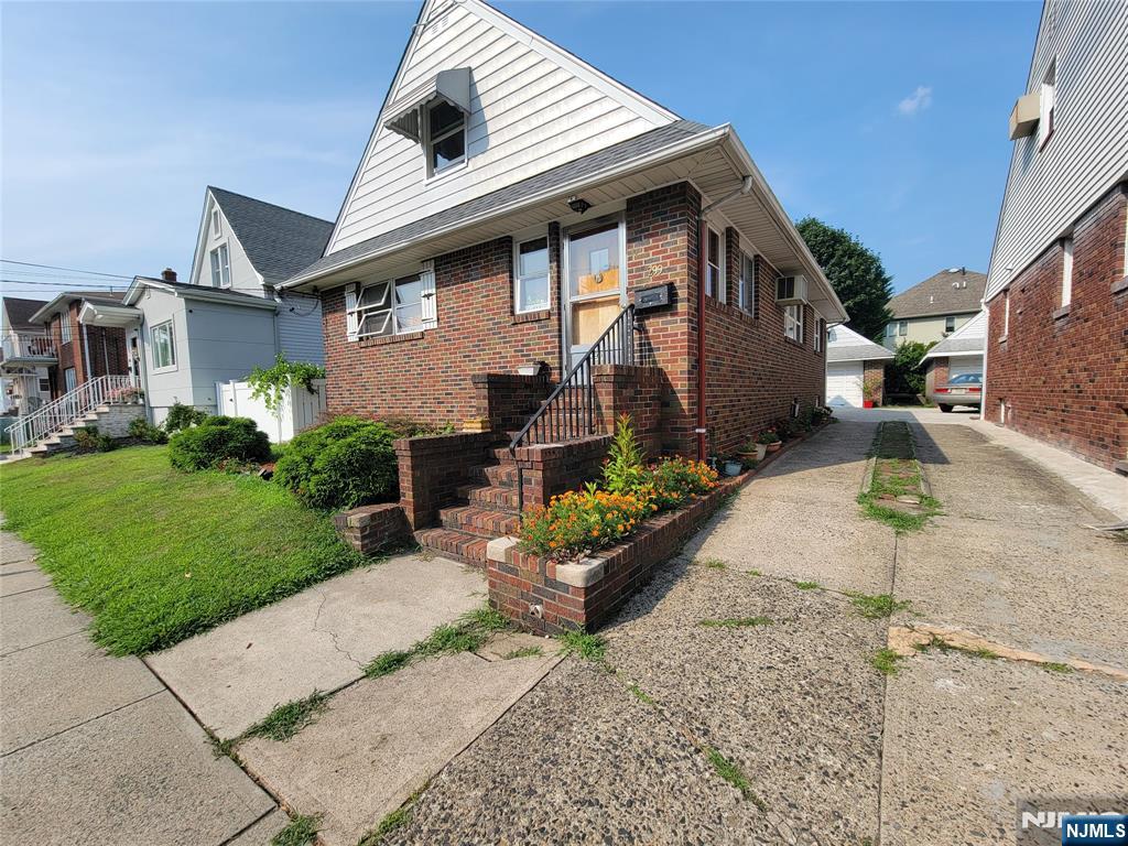 299 Maple Avenue,Wallington, NJ 07057