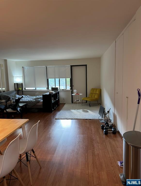 1203 River Road,Edgewater, NJ 07020