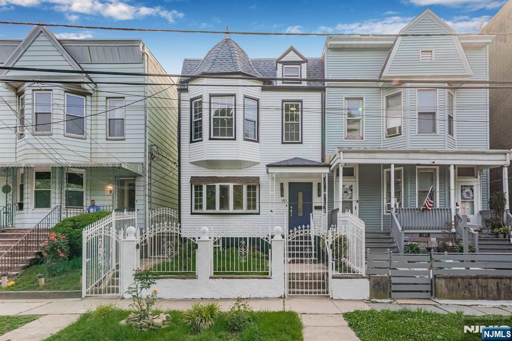 181 Winfield Avenue,Jersey City, NJ 07305