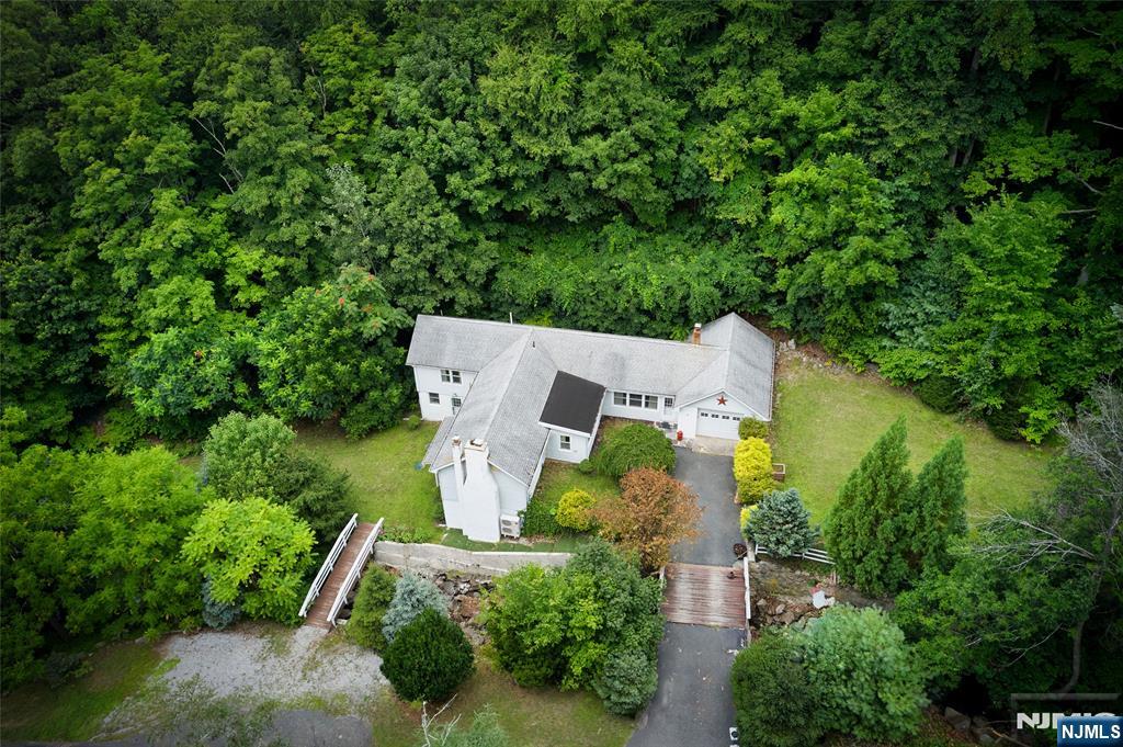 41 Sand Pond Road,Hamburg, NJ 07419