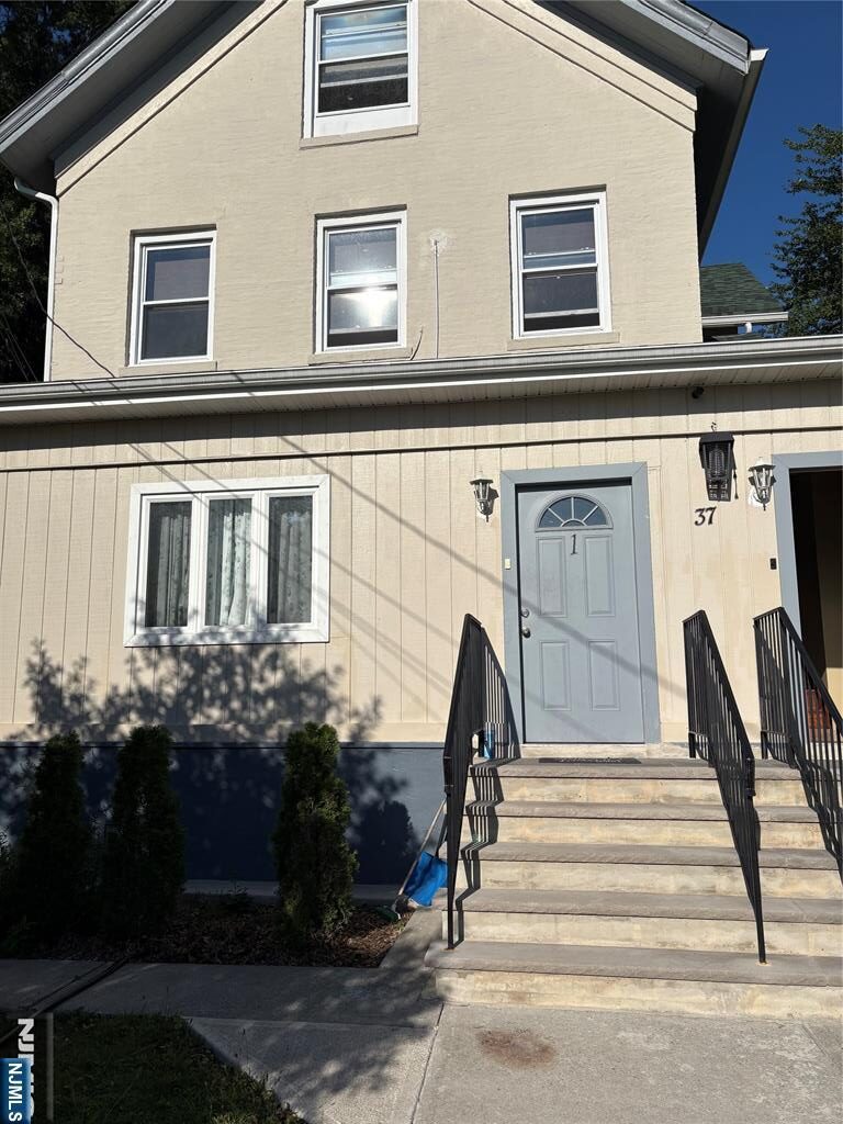 37 Riverside ,Little Ferry, NJ 07643