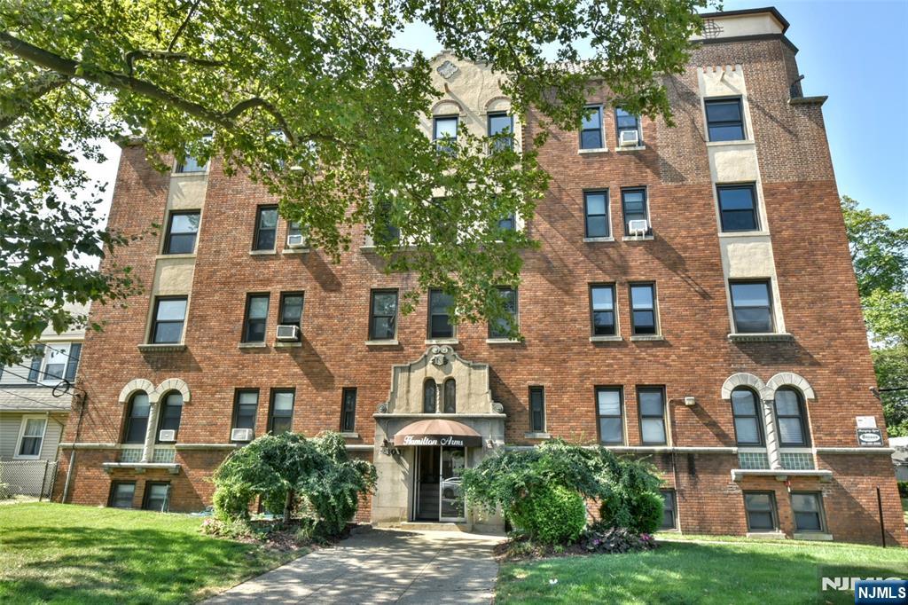 303 Hamilton Place,Hackensack, NJ 07601