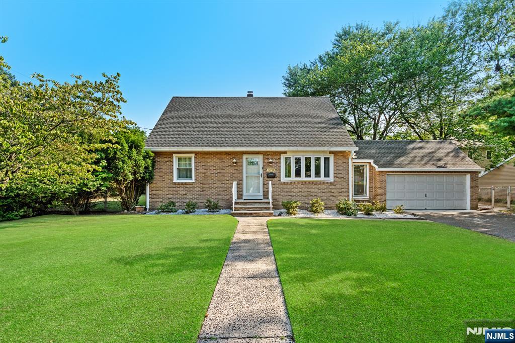 370 Monmouth Avenue,New Milford, NJ 07646